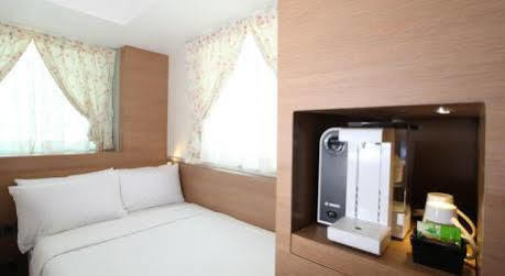 Hotel Bridal Tea House Ap Lei Chau Wai Fung Street 2*